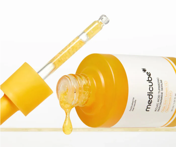 Medicube – Kojic Acid Turmeric Niacinamide Serum (30 ml)